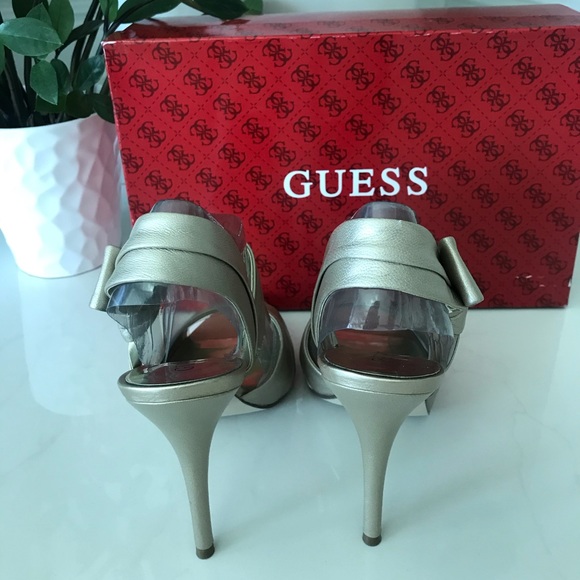 Guess Heels - Picture 2 of 8